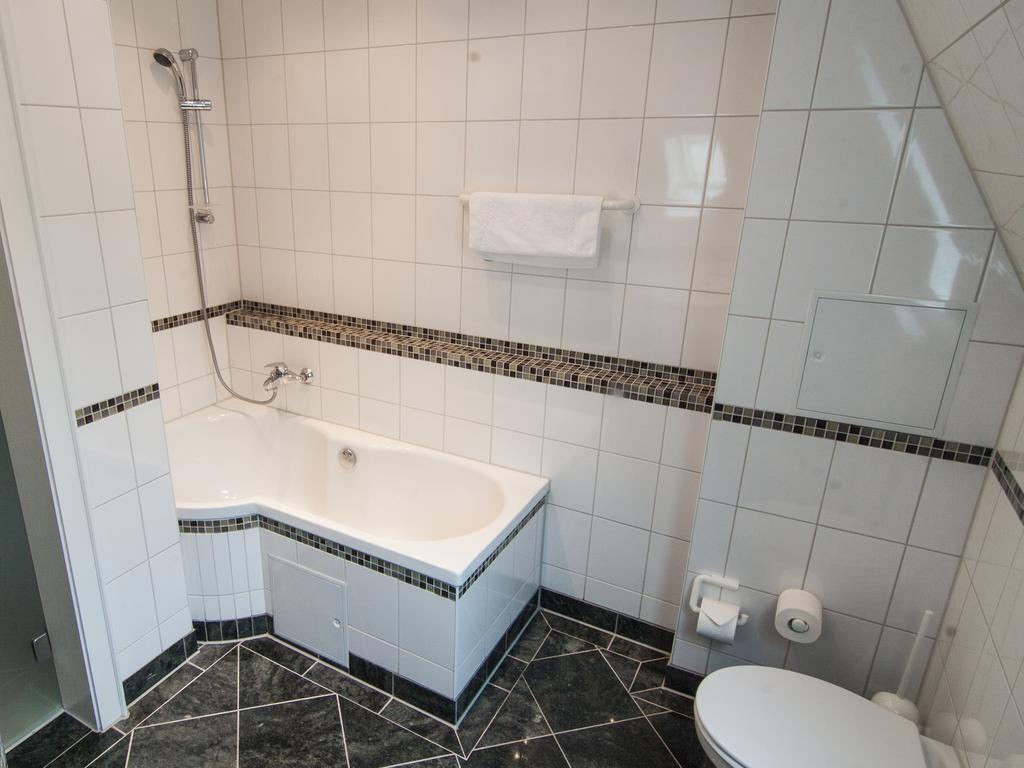 פירסטנפלדברוק Hotel Hartmann מראה חיצוני תמונה